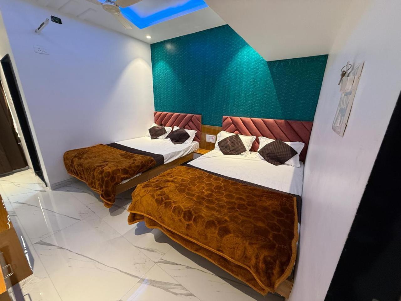 Hotel Madhuban Аурангабад Екстериор снимка